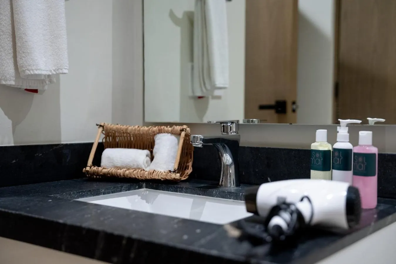 2Br Condo W/ Rooftop Oceanview & Centric Location 신데 델 카르멘 아파트