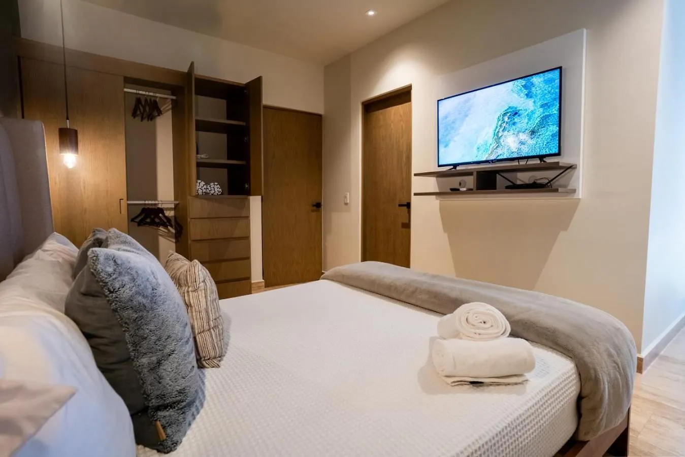2Br Condo W/ Rooftop Oceanview & Centric Location 신데 델 카르멘 0*,