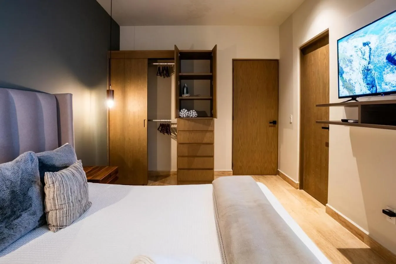 2Br Condo W/ Rooftop Oceanview & Centric Location 신데 델 카르멘 아파트